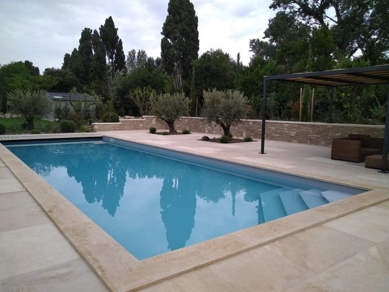 Réalisation piscine à Les Baux-de-Provence